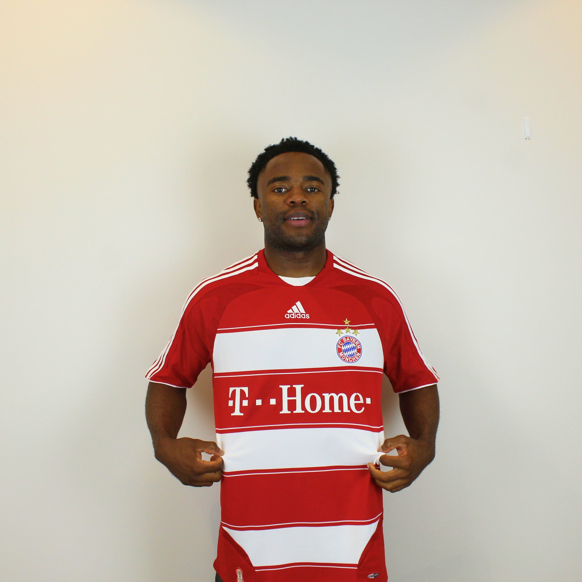 Bayern Munich 2007-09 Home Kit (L)